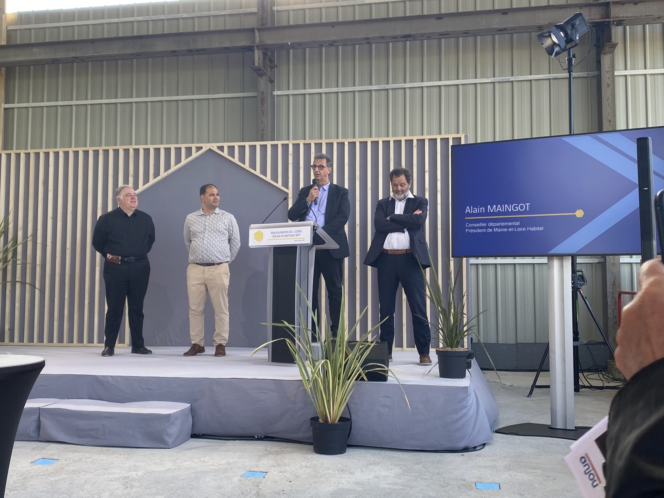 Inauguration de l'usine de Sogea